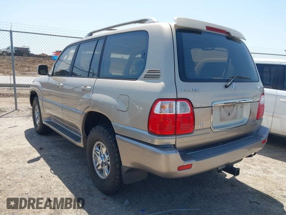 2001 Lexus LX 470 with VIN JTJHT00W613510736, listed as a IAAI auction lot 42005639 with 274,227 mi miles and . Bid and sale history available at carsss.com. Image 3.