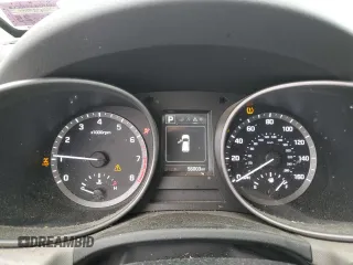 2017 Hyundai Santa Fe 2.4L z VIN 5NMZTDLB1HH036584, wystawiony jako Copart lot #56033815 z przebiegiem 56 003 mil mil oraz Szkoda całkowita • Salvage title. Historia ofert i sprzedaży dostępna na DreamBid. Obrazek 9.