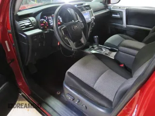 2022 Toyota 4Runner SR5 z VIN JTEEU5JR3N5268003, wystawiony jako Copart lot #69142364 z przebiegiem 42 059 mil mil oraz Szkoda całkowita • Salvage title. Historia ofert i sprzedaży dostępna na DreamBid. Obrazek 9.