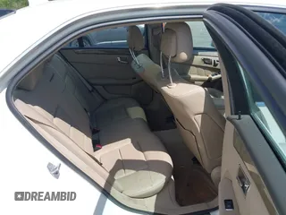 2011 Mercedes-Benz E-Class E 350 Luxury with VIN WDDHF8HB0BA422696, listed as a IAAI auction lot 42006732 with 147,653 mi miles. Bid and sale history available at carsss.com. Image 8.