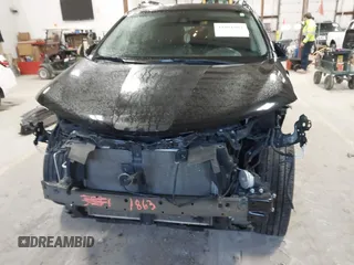 2018 Toyota RAV4 XLE with VIN 2T3RFREV0JW715761, listed as a IAAI auction lot 41881863 with 67,534 mi miles and . Bid and sale history available at DreamBid. Image 6.