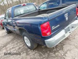 2006 Dodge Dakota ST with VIN 1D7HE22K56S620991, listed as a IAAI auction lot 41824591 with 111,310 mi miles and . Bid and sale history available at DreamBid. Image 3.