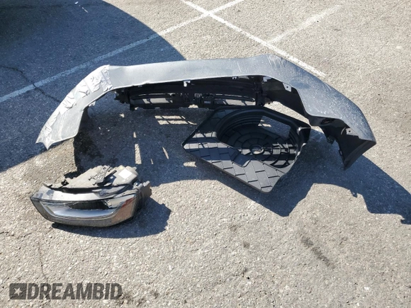 2015 Audi A4 Premium с VIN WAUAFAFL4FN002689, выставлен на аукционе Copart как лот 55264125 с пробегом 70 939 миль миль и Списание • Salvage title. История ставок и продаж доступна на DreamBid. Изображение 12.