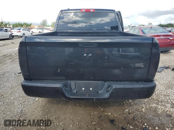 2018 Ram 1500 Express z VIN 1C6RR6KT1JS295484, wystawiony jako Copart lot #69132994 z przebiegiem 146 900 mil mil oraz Nie do naprawy • Non repairable. Historia ofert i sprzedaży dostępna na DreamBid. Obrazek 6.