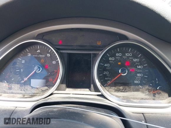 2015 Audi Q7 Premium Plus with VIN WA1LGAFEXFD026148, listed as a IAAI auction lot 42558640 with Not provided miles and . Bid and sale history available at DreamBid. Image 15.