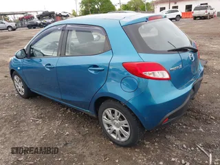 2012 Mazda 2 Sport z VIN JM1DE1KY7C0141308, wystawiony jako IAAI lot #42362946 z przebiegiem 125 424 mil mil oraz . Historia ofert i sprzedaży dostępna na DreamBid. Obrazek 3.