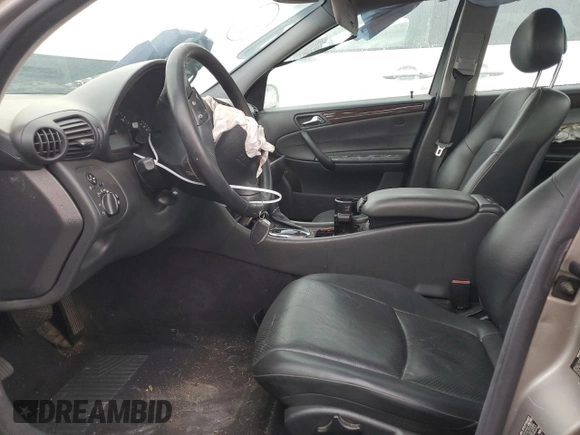 2003 Mercedes-Benz C 240 z VIN WDBRF81J93F439211, wystawiony jako Copart lot #79460514 z przebiegiem 116 596 mil mil oraz Szkoda całkowita • Salvage title. Historia ofert i sprzedaży dostępna na DreamBid. Obrazek 7.
