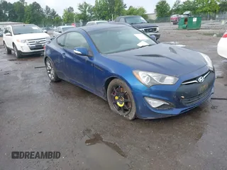 2016 Hyundai Genesis Coupe R-Spec с VIN KMHHU6KJ1GU132635, выставлен на аукционе IAAI как лот 42393361 с пробегом 138 793 миль миль и . История ставок и продаж доступна на DreamBid. Изображение 1.