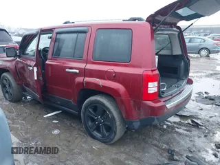2016 Jeep Patriot Latitude with VIN 1C4NJPFA4GD748183, listed as a IAAI auction lot 41463617 with 76,598 mi miles and . Bid and sale history available at DreamBid. Image 3.
