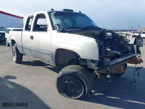 2005 Chevrolet Silverado 1500 Z71 with VIN 1GCEK19B35Z150360, listed as a IAAI auction lot 41923111 with 1 mi miles. Bid and sale history available at carsss.com. Image 1.