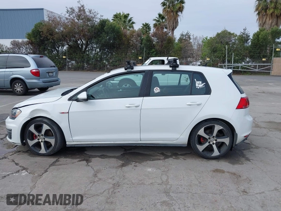 2015 Volkswagen Golf GTI SE with VIN 3VW5T7AU8FM086572, listed as a IAAI auction lot 41708044 with 186,150 mi miles. Bid and sale history available at carsss.com. Image 14.