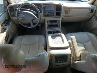2004 Chevrolet Silverado 3500 DRW with VIN 1GCJK33194F111962, listed as a Copart auction lot 70852714 with 268,558 mi miles and Salvage Title. Bid and sale history available at carsss.com. Image 8.