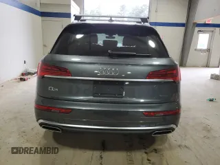 2024 Audi Q5 S line Premium with VIN WA1GAAFY2R2070562, listed as a Copart auction lot 86247894 with 2,437 mi miles and Salvage Title. Bid and sale history available at carsss.com. Image 6.