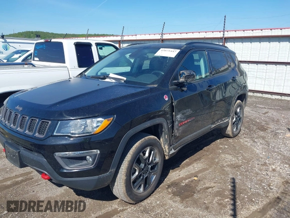 2018 Jeep Compass Trailhawk z VIN 3C4NJDDBXJT238593, wystawiony jako IAAI lot #42075447 z przebiegiem 122 064 mil mil oraz . Historia ofert i sprzedaży dostępna na DreamBid. Obrazek 18.