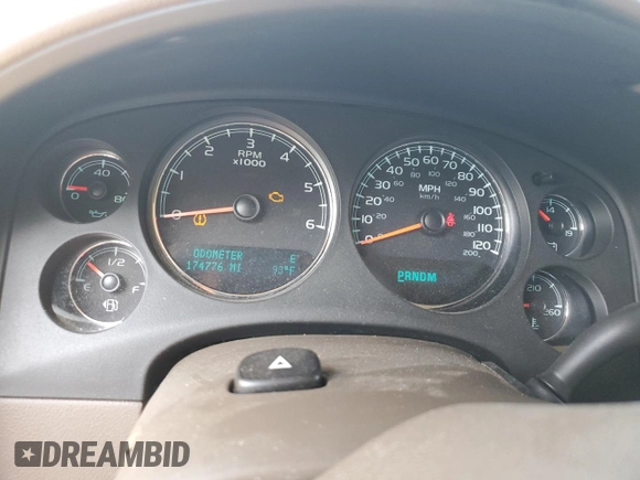 2009 GMC Yukon SLT w/4SA with VIN 1GKEC33309R214195, listed as a Copart auction lot 61430404 with 174,776 mi miles and Salvage Title. Bid and sale history available at carsss.com. Image 9.