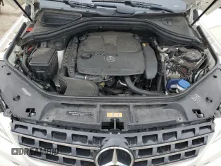 2014 Mercedes-Benz M 350 z VIN 4JGDA5HBXEA409539, wystawiony jako Copart lot #54777115 z przebiegiem 168 057 mil mil oraz Szkoda całkowita • Salvage title. Historia ofert i sprzedaży dostępna na DreamBid. Obrazek 12.
