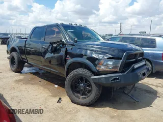 2018 Ram 2500 Tradesman z VIN 3C6UR5CL4JG368003, wystawiony jako IAAI lot #42207315 z przebiegiem 157 200 mil mil oraz . Historia ofert i sprzedaży dostępna na DreamBid. Obrazek 1.