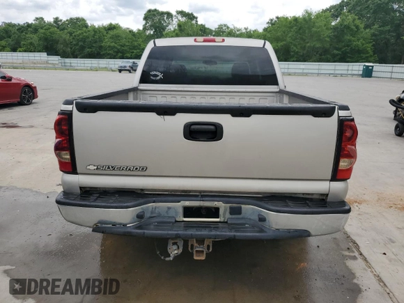 2007 Chevrolet Silverado 1500 LS with VIN 2GCEC13V871156523, listed as a Copart auction lot 53864385 with 385,053 mi miles and Salvage Title. Bid and sale history available at DreamBid. Image 6.