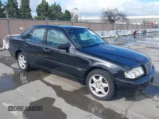 1999 Mercedes-Benz C 230/260/280/320 with VIN WDBHA29GXXA733865, listed as a IAAI auction lot 41805321 with 132,100 mi miles and . Bid and sale history available at DreamBid. Image 1.