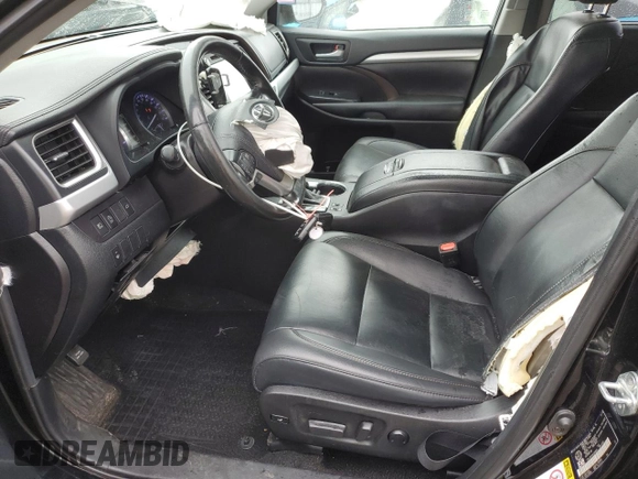 2019 Toyota Highlander SE z VIN 5TDJZRFH7KS598809, wystawiony jako Copart lot #56323355 z przebiegiem 275 728 mil mil oraz Szkoda całkowita • Salvage title. Historia ofert i sprzedaży dostępna na DreamBid. Obrazek 7.