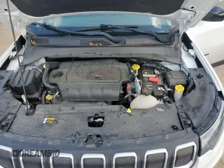 2022 Jeep Compass Latitude z VIN 3C4NJCBB0NT137906, wystawiony jako Copart lot #60041805 z przebiegiem 61 177 mil mil oraz Szkoda całkowita • Salvage title. Historia ofert i sprzedaży dostępna na DreamBid. Obrazek 11.