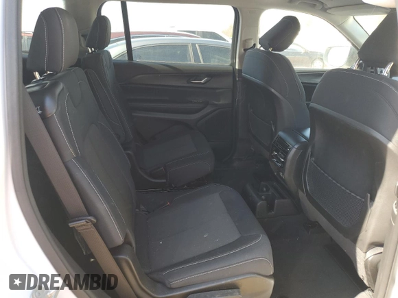 2023 Jeep Grand Cherokee Laredo z VIN 1C4RJJAG0P8843486, wystawiony jako Copart lot #50243525 z przebiegiem 5 874 mil mil oraz Czysty tytuł • Clean title. Historia ofert i sprzedaży dostępna na DreamBid. Obrazek 11.