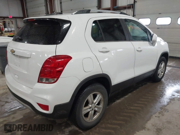 2017 Chevrolet Trax LT with VIN 3GNCJPSB8HL140918, listed as a IAAI auction lot 41730551 with 114,220 mi miles and . Bid and sale history available at carsss.com. Image 4.