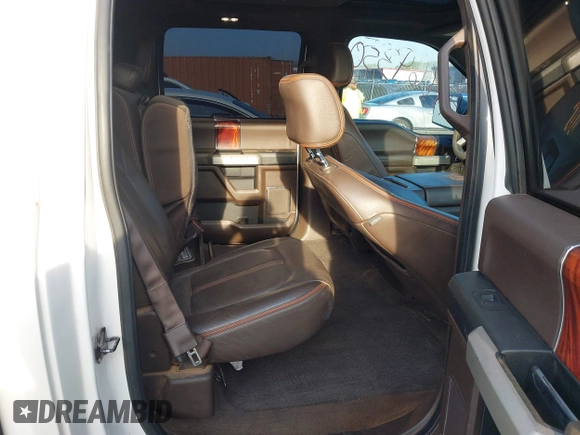 2016 Ford F-150 XLT with VIN 1FTEW1EGXGFC74720, listed as a IAAI auction lot 41864350 with 200,155 mi miles. Bid and sale history available at carsss.com. Image 8.