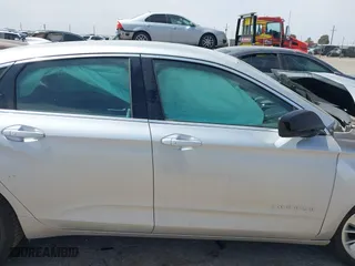 2018 Chevrolet Impala LS with VIN 2G11X5S3XJ9109537, listed as a IAAI auction lot 41911686 with 33,336 mi miles. Bid and sale history available at carsss.com. Image 13.