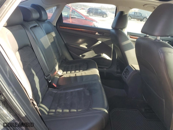 2013 Volkswagen Passat SEL Premium with VIN 1VWCH7A30DC044539, listed as a Copart auction lot 51915355 with 160,487 mi miles and Salvage Title. Bid and sale history available at carsss.com. Image 10.