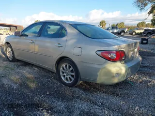 2004 Lexus ES 350 with VIN JTHBA30G245002697, listed as a IAAI auction lot 41614823 with 147,209 mi miles and . Bid and sale history available at DreamBid. Image 3.