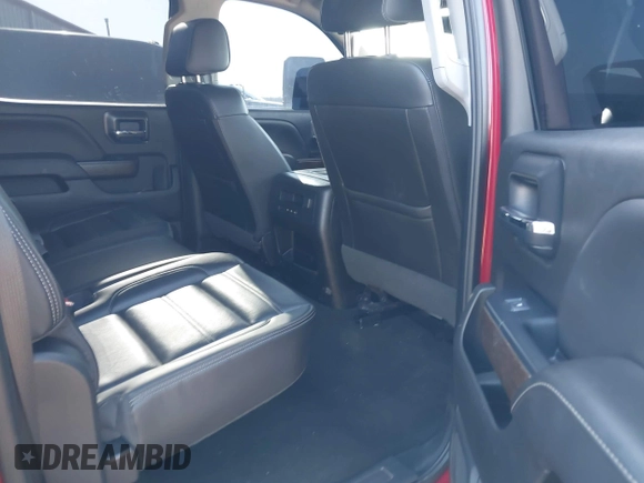 2018 GMC Sierra 2500HD Denali z VIN 1GT12UEY6JF272619, wystawiony jako IAAI lot #41743216 z przebiegiem 165 231 mil mil oraz . Historia ofert i sprzedaży dostępna na DreamBid. Obrazek 8.