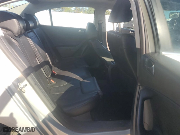 2010 Volkswagen Passat Sedan Komfort with VIN WVWJM7AN7AE070269, listed as a Copart auction lot 75233154 with 132,269 mi miles and Salvage Title. Bid and sale history available at carsss.com. Image 10.