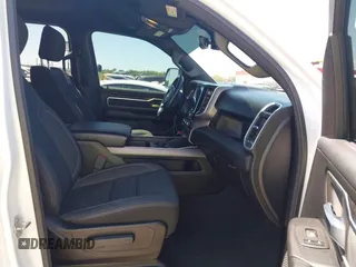 2019 Ram 1500 Big Horn with VIN 1C6SRFFT0KN911008, listed as a IAAI auction lot 42092247 with 72,222 mi miles and . Bid and sale history available at DreamBid. Image 5.