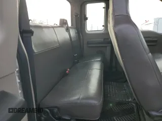 2010 Ford F-250 XL z VIN 1FTSX2B54AEB28786, wystawiony jako Copart lot #42005095 z przebiegiem 55 646 mil mil oraz Tytuł czysty. Historia ofert i sprzedaży dostępna na DreamBid. Obrazek 10.