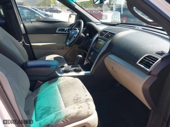2015 Ford Explorer XLT with VIN 1FM5K7D84FGA69715, listed as a IAAI auction lot 42088159 with 167,715 mi miles. Bid and sale history available at carsss.com. Image 5.