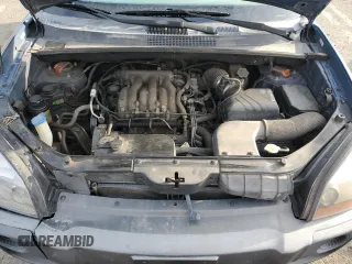 2009 Hyundai Tucson SE with VIN KM8JN72D79U113802, listed as a Copart auction lot 83455074 with 201,936 mi miles and Clean Title. Bid and sale history available at carsss.com. Image 12.