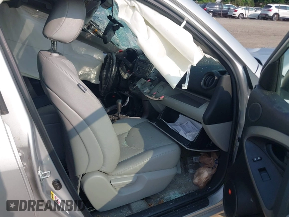 2010 Toyota RAV4 Limited with VIN JTMDF4DV2AD035811, listed as a IAAI auction lot 42384416 with Not provided miles and . Bid and sale history available at DreamBid. Image 5.
