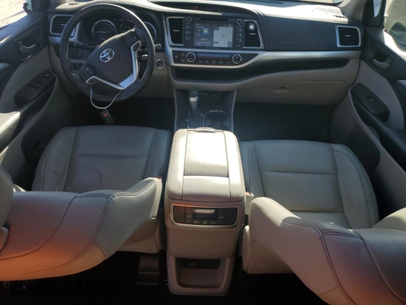 2018 Toyota Highlander Hybrid XLE with VIN 5TDJGRFH9JS045034, listed as a Copart auction lot 81771394 with 106,504 mi miles and Salvage title. Bid and sale history available at DreamBid. Image 8.