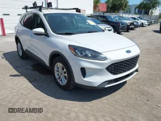 2020 Ford Escape SE с VIN 1FMCU0G64LUB74027, выставлен на аукционе IAAI как лот 42016483 с пробегом 131 672 миль миль и . История ставок и продаж доступна на DreamBid. Изображение 1.