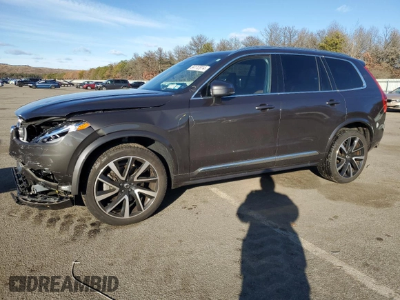 2023 Volvo XC90 Plus with VIN YV4062PN9P1984620, listed as a Copart auction lot 84112814 with 15,422 mi miles and Salvage Title. Bid and sale history available at carsss.com. Image 1.