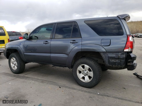 2005 Toyota 4Runner SR5 with VIN JTEZU14R558028374, listed as a Copart auction lot 51008995 with 261,032 mi miles and Salvage Title. Bid and sale history available at carsss.com. Image 2.