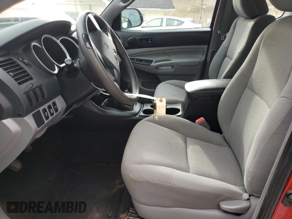 2014 Toyota Tacoma with VIN 5TFUX4EN4EX028133, listed as a Copart auction lot 43787235 with 102,799 mi miles and Salvage title. Bid and sale history available at DreamBid. Image 7.