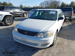 2001 Toyota Avalon XL w/Bucket Seats with VIN 4T1BF28B61U174704, listed as a IAAI auction lot 41532384 with 183,651 mi miles. Bid and sale history available at carsss.com. Image 17.