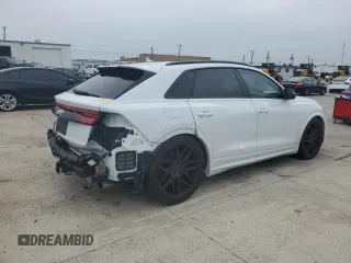 2021 Audi RS Q8 z VIN WU1ARAF17MD041128, wystawiony jako Copart lot #56199784 z przebiegiem 32 829 mil mil oraz . Historia ofert i sprzedaży dostępna na DreamBid. Obrazek 3.