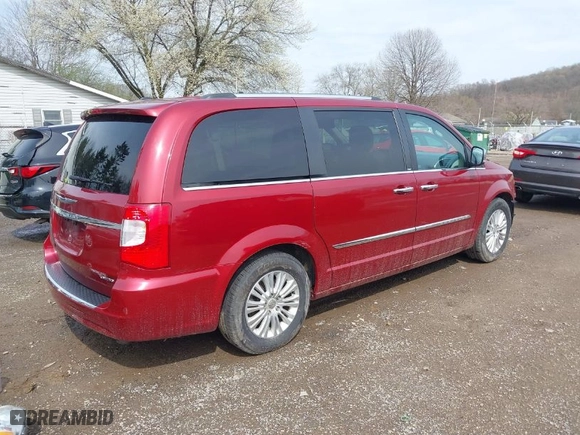 2012 Chrysler Town & Country Limited with VIN 2C4RC1GG4CR214376, listed as a IAAI auction lot 41930343 with 197,279 mi miles. Bid and sale history available at carsss.com. Image 4.