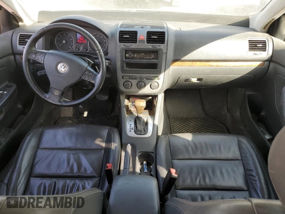 2005 Volkswagen Jetta 2.5L with VIN 3VWDF71K55M637198, listed as a Copart auction lot 47421405 with 254,883 mi miles and Salvage title. Bid and sale history available at DreamBid. Image 8.