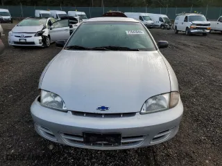 2002 Chevrolet Cavalier with VIN 1G1JC524327483172, listed as a Copart auction lot 77843944 with 176,902 mi miles and Clean Title. Bid and sale history available at carsss.com. Image 5.