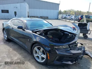 2017 Chevrolet Camaro 1LT z VIN 1G1FB1RS7H0173047, wystawiony jako IAAI lot #41914468 z przebiegiem 104 734 mil mil oraz . Historia ofert i sprzedaży dostępna na DreamBid. Obrazek 1.