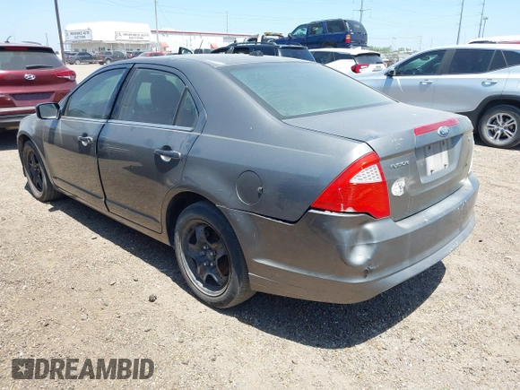 2010 Ford Fusion SE with VIN 3FAHP0HA0AR352188, listed as a IAAI auction lot 42004772 with 227,687 mi miles. Bid and sale history available at carsss.com. Image 3.
